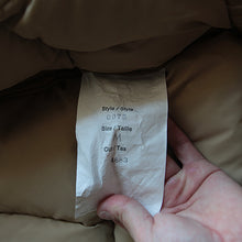 Load image into Gallery viewer, 1980's "EDDIE BAUER" DOWN PARKA (MEDIUM) MINT CONDITION