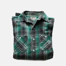 Load image into Gallery viewer, 1960's~ "KING KOLE" COTTON HEAVY FRANNEL SHIRT (SZ LARGE / GOOD CONDITION)