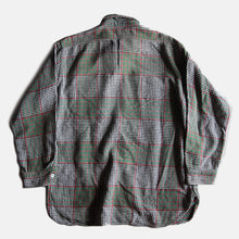 Load image into Gallery viewer, 1950's "PILGRIM" HEAVY FLANNEL SHIRT (LARGE)