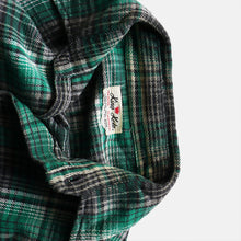 Load image into Gallery viewer, 1960's~ "KING KOLE" COTTON HEAVY FRANNEL SHIRT (SZ LARGE / GOOD CONDITION)