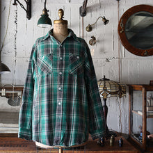 Load image into Gallery viewer, 1960's~ "KING KOLE" COTTON HEAVY FRANNEL SHIRT (SZ LARGE / GOOD CONDITION)