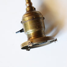 画像をギャラリービューアに読み込む, ANTIQUE "FARIES" WALL MOUNT LAMP