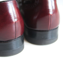 Load image into Gallery viewer, VINTAGE "FLORSHEIM" TASSEL LOAFERS (8D) NEAR DEADSTOCK