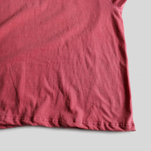 Load image into Gallery viewer, 1990's FOOTBALL COTTON T-SHIRT (SZ LARGE / PINK FADE)