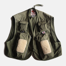 Load image into Gallery viewer, MADE IN USA 1980's "COLUMBIA" FISHING VEST (LARGE)