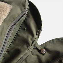 Load image into Gallery viewer, MADE IN USA 1980's "COLUMBIA" FISHING VEST (LARGE)