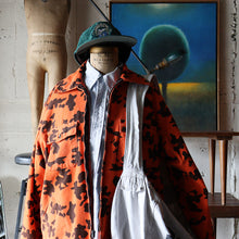 Load image into Gallery viewer, "OUTDOORMANS CLOTHING" CHAMOIS CLOTH HUNTING CAMO FLANNEL SHIRT (SZ LARGE / AROUND 1970's)