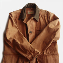 Load image into Gallery viewer, MADE IN USA 1960's "DAXBAK" HUNTING JACKET (LARGE) MINT CONDITION