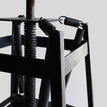 画像をギャラリービューアに読み込む, 1950's "HAMILTON MFG.CO." SPRING STOOL