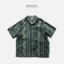 Load image into Gallery viewer, ~1960's HAWAIIAN BATIK S/S SHIRT (SZ LARGE / GOOD CONDITION)