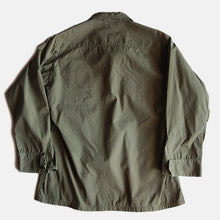 Load image into Gallery viewer, MADE IN USA 1960's "U.S.ARMY" JUNGLE FATIGUE JACKET (MEDIUM-REG)