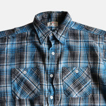 Load image into Gallery viewer, 1960's "KING KOLE" HEAVY COTTON FLANNEL SHIRT (SZ LARGE / GOOD CONDITION)