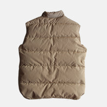Load image into Gallery viewer, 1970's "L.L.BEAN" GOOSE DOWN VEST (MEDIUM) MINT CONDITION