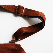 画像をギャラリービューアに読み込む, 1970's "L.L.BEAN" SUEDE HAVERSACK