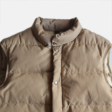 Load image into Gallery viewer, 1970's "L.L.BEAN" GOOSE DOWN VEST (MEDIUM) MINT CONDITION