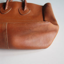 画像をギャラリービューアに読み込む, 1980's "L.L.BEAN" LEATHER CARRYALL BAGS