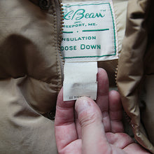 Load image into Gallery viewer, 1970's "L.L.BEAN" GOOSE DOWN VEST (MEDIUM) MINT CONDITION