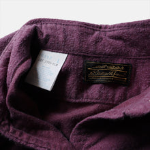 Load image into Gallery viewer, 1990's "EDDIE BAUER" CHAMOIS SHIRT (SZ FITS LIKE MEDIUM / PURPLE)