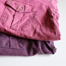 Load image into Gallery viewer, 1990's "EDDIE BAUER" CHAMOIS SHIRT (SZ FITS LIKE MEDIUM / PURPLE)