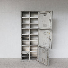 画像をギャラリービューアに読み込む, ~WW2 "U.S.N" MILITARY LOCKER