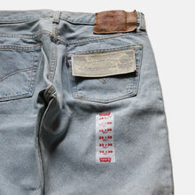 Load image into Gallery viewer, 1990's "LEVI'S" 501 WHITE WASHED DENIM (W33×L30 / DEADSTOCK)