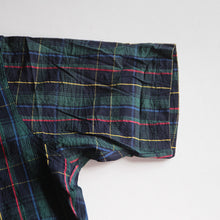 Load image into Gallery viewer, N.O.S 1980's "LANDS' END" SEERSUCKER S/S B.D OVER SHIRT (LARGE)