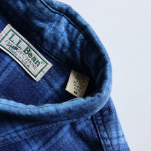 Load image into Gallery viewer, 1980's "L.L.BEAN" COTTON FLANNEL SHIRT (SZ MEDIUM / MADE IN USA)