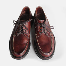 Load image into Gallery viewer, VINTAGE "L.L.BEAN" LEATHER OUTDOOR SHOES (9HALF D)