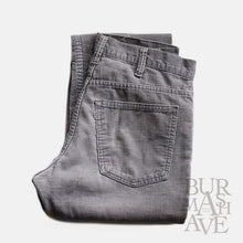 Load image into Gallery viewer, 1980's "LEVI'S" 519 CORDUROY PANTS (W31×L33)