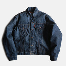 Load image into Gallery viewer, 1970's "LEVI'S" 70505 DENIM TRACKER WITH TROY BLANKET (42 LARGE)
