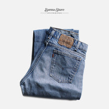 Load image into Gallery viewer, 1990's "LEVI'S" 505 DENIM PANTS (SZ W33×L30 / GOOD FADE / MADE IN USA)