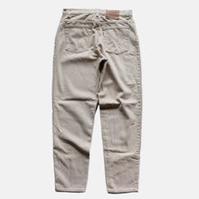 Load image into Gallery viewer, 1990's "LEVI'S" 550 SLIM TAPARED DENIM PANTS (W33×L32 / MADE IN USA)