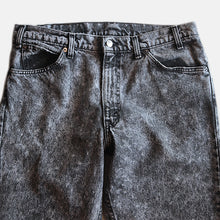 Load image into Gallery viewer, MADE IN USA 1990's "LEVI'S" 506 CHEMICAL BLACK DENIM PANTS (W35 L30)