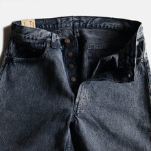 Load image into Gallery viewer, 1990's "LEVI'S" 501 WHITE WASHED DENIM (W33×L30 / DEADSTOCK)