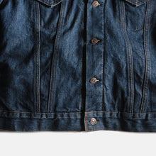 Load image into Gallery viewer, 1970's "LEVI'S" 70505 DENIM TRACKER WITH TROY BLANKET (42 LARGE)