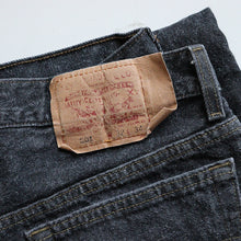 Load image into Gallery viewer, 1990's "LEVI'S" 501 BLACK DENIM PANTS (SZ W32×L34 / EARLY DYE)
