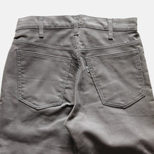 Load image into Gallery viewer, ~1980's "LEVI'S" LOT 519 CORDUROY PANTS (W30×L30 / NON WASH)