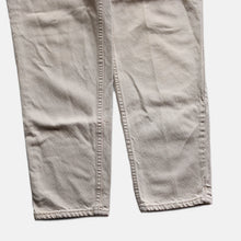 Load image into Gallery viewer, 1990's "LEVI'S" 550 SLIM TAPARED DENIM PANTS (W33×L32 / MADE IN USA)