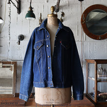 Load image into Gallery viewer, 1970's~ "LEVIS" 70505 DENIM TRACKER (SZ 46 / VERY GOOD CONDITION)