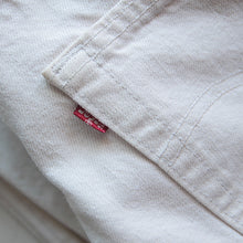 Load image into Gallery viewer, MADE IN USA "LEVI'S" 501 WHITE DENIM PANTS (W31 L32)