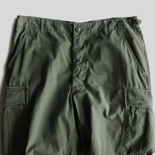 Load image into Gallery viewer, 1960's "U.S.ARMY" JUNGKE FATIGUE TROUSER (SZ LARGE-SHORT / NON RIP / GOOD CONDITION)