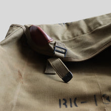 Load image into Gallery viewer, WW2 "U.S.ARMY" CANVAS SHOULDER BAG WITH STENCIL