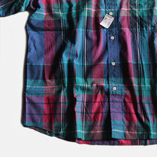 Load image into Gallery viewer, N.O.S 1980's "GANT" INDIA MADRAS COTTON S/S SHIRT (LARGE)