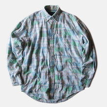 Load image into Gallery viewer, VINTAGE INDIA MADRAS PATCHWORK COTTON L/S (MEDIUM)