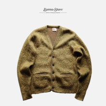Load image into Gallery viewer, 1960's "W.T.GRANT" MOHAIR CARDIGAN (SZ X-LARGE / MINT CONDITION)