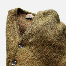 Load image into Gallery viewer, 1960's "W.T.GRANT" MOHAIR CARDIGAN (SZ X-LARGE / MINT CONDITION)