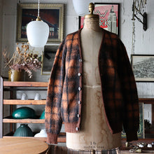 Load image into Gallery viewer, 1960's~ "ROBERT BRUCE" MOHAIR WOOL CARDIGAN (SZ FITS LIKE LARGE / GOOD CONDITION)