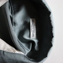 画像をギャラリービューアに読み込む, "MIDNORTH TAILORS" SATIN BICOLOR BOX SHIRT (BURMA-SHAVE ORIGINAL)
