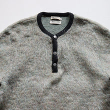 Load image into Gallery viewer, 1960's SHAGGY MOHAIR SWEATER (SZ XL / GOOD CONDITION)