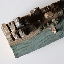 Load image into Gallery viewer, "MANHATTAN NY SKYLINE" ORNAMENT (HAND MADE / AROUND 1960's)